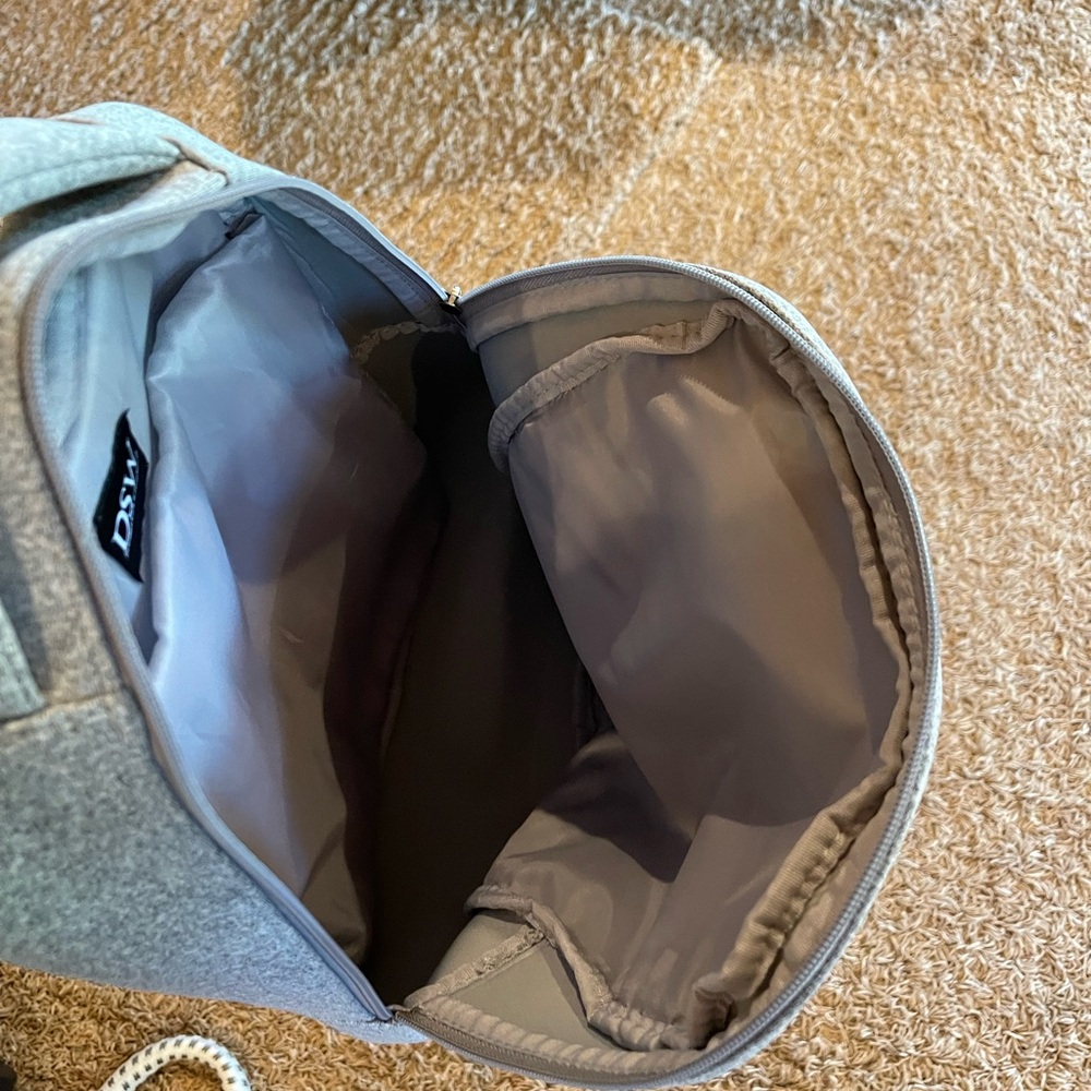 Medium size Backpack - Picture 2 of 3